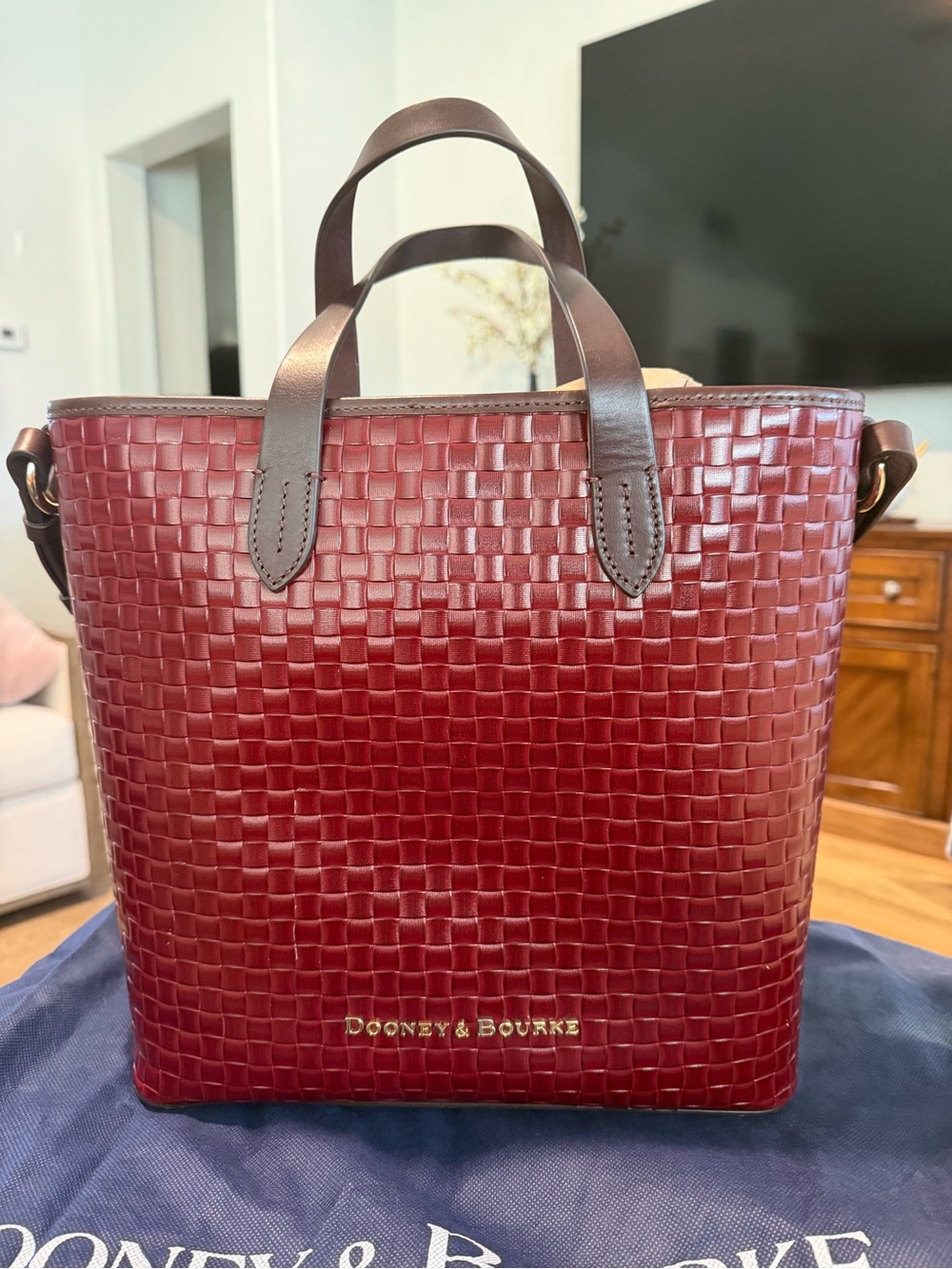 DOONEY & BOURKE | Lilliana Woven Embossed Leather Tote ✨
